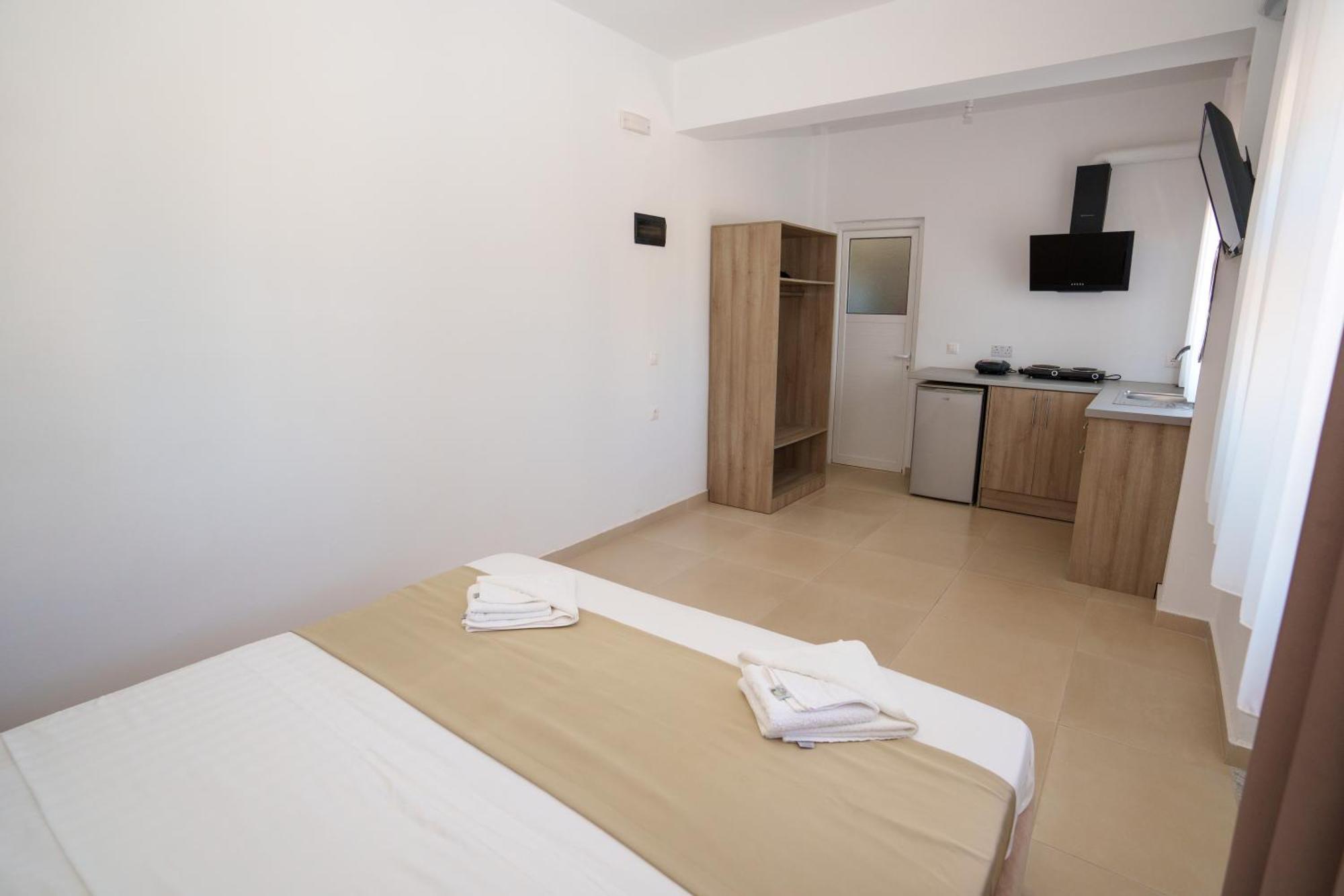 Near The Sea Apartments Nano คซามิล ภายนอก รูปภาพ